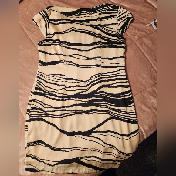 H&M Zebra Print Women's Mini Dress Size 14 - Picture 5 of 10
